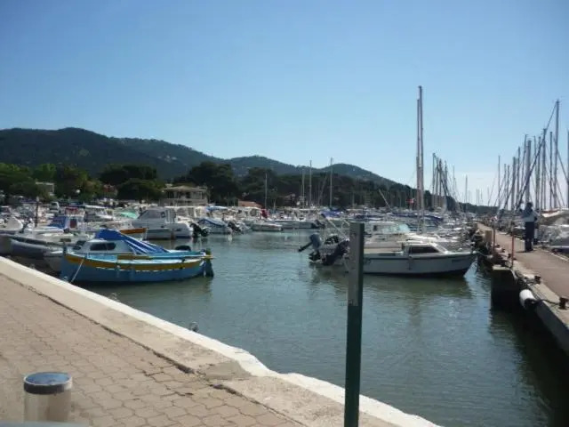 Studio CARQUEIRANNE