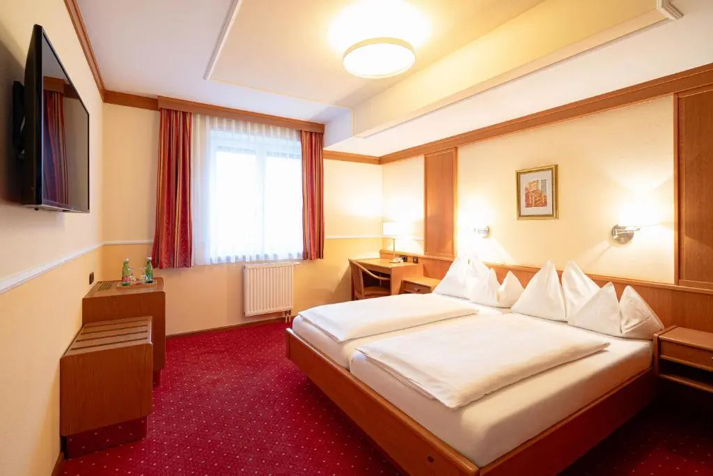 Hotel Schachenwald I Sauna I Aussenpool I Parkplatz