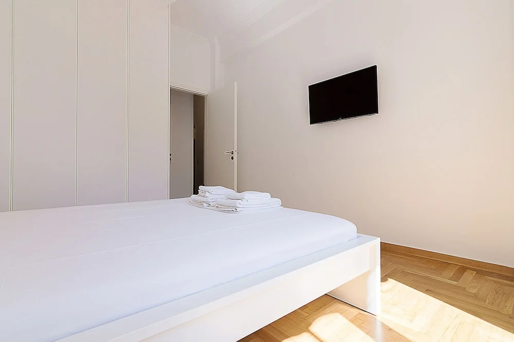Spacious two bedroom apartment in Central location