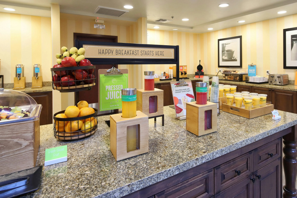 Hampton Inn & Suites Tucson Mall
