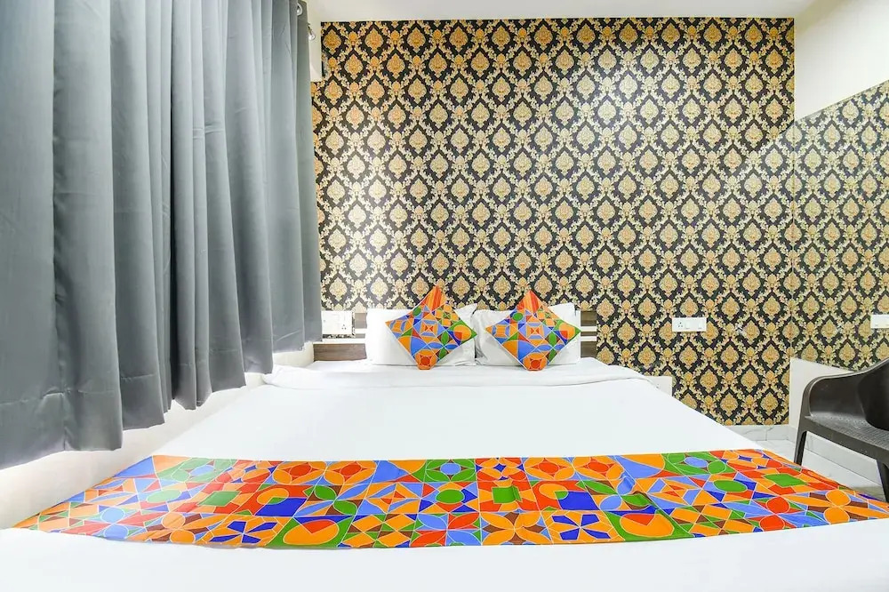 Fabhotel Prime Emerald I