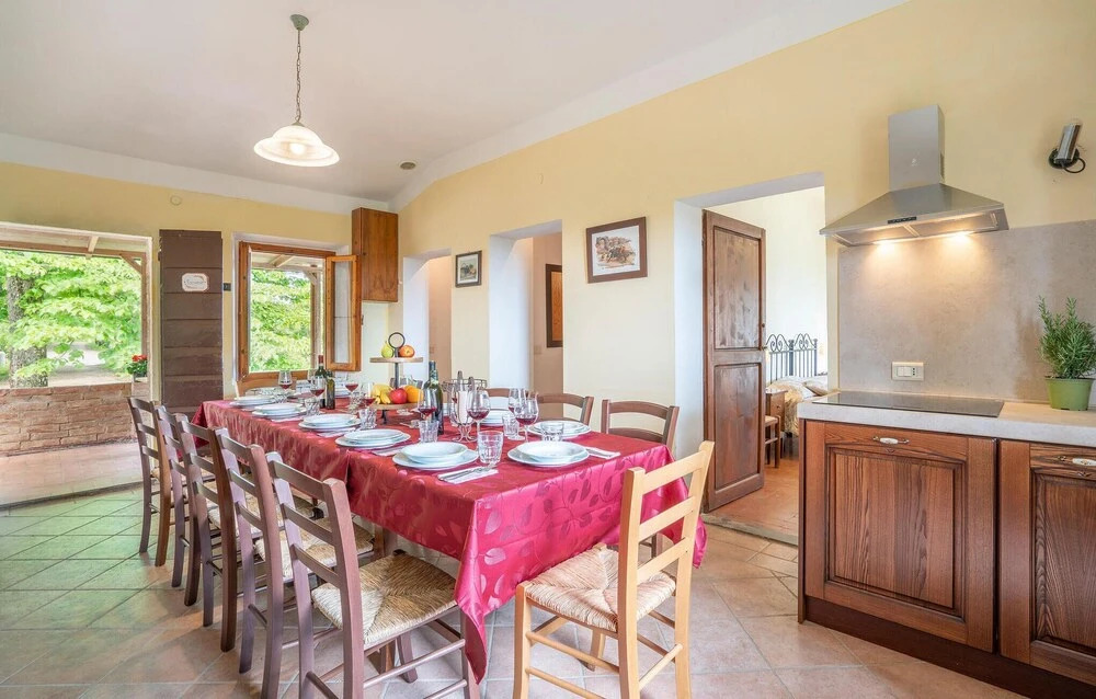 6 Bedroom Nice Home In Montaione