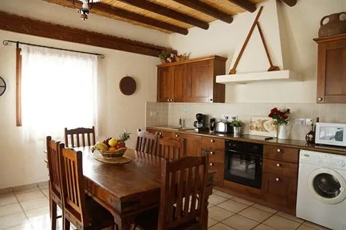 Lithos Holiday Villas