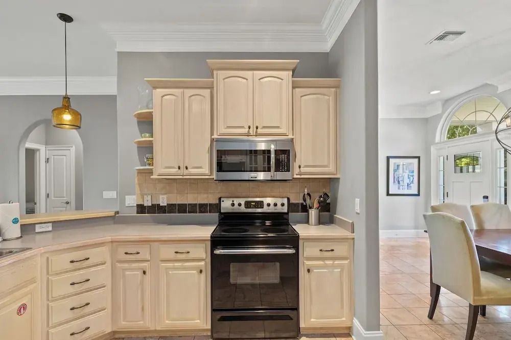 Sugar Sand Retreat 3-bed, 2-bath Beach Getaway With Private Pool, Sleeps 8!