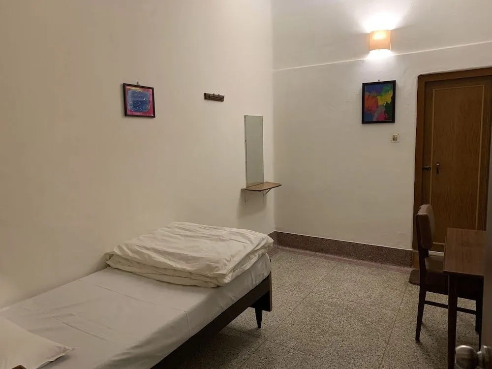 Hotel Saluja
