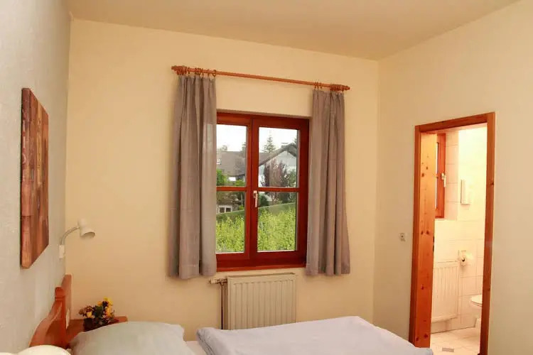 Hotel & Gasthof zum Rödelseer Schwan