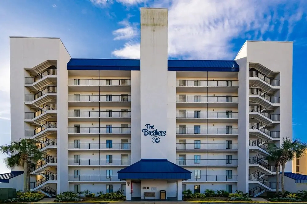 Breakers 43 2 Bedroom Condo