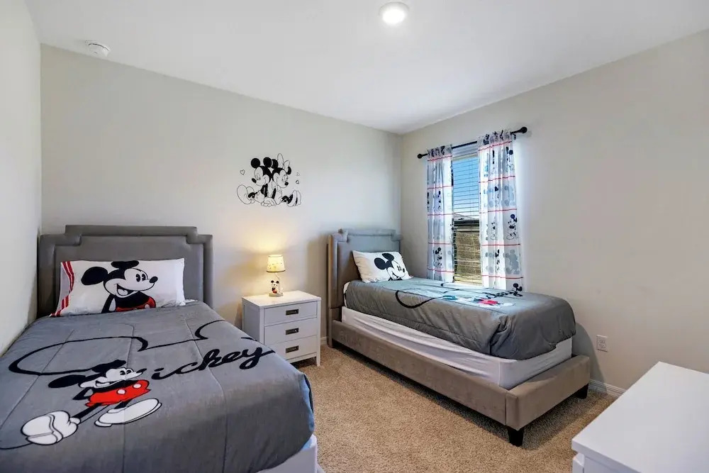 Solterra- LakeView - Private Pool & Spa