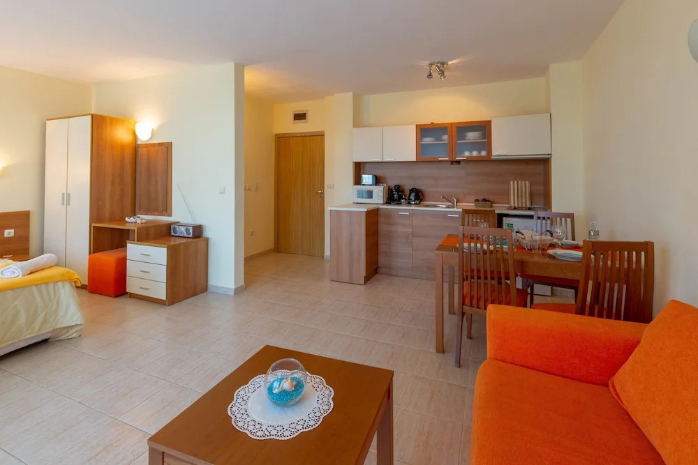Large Studio in Polo Resort