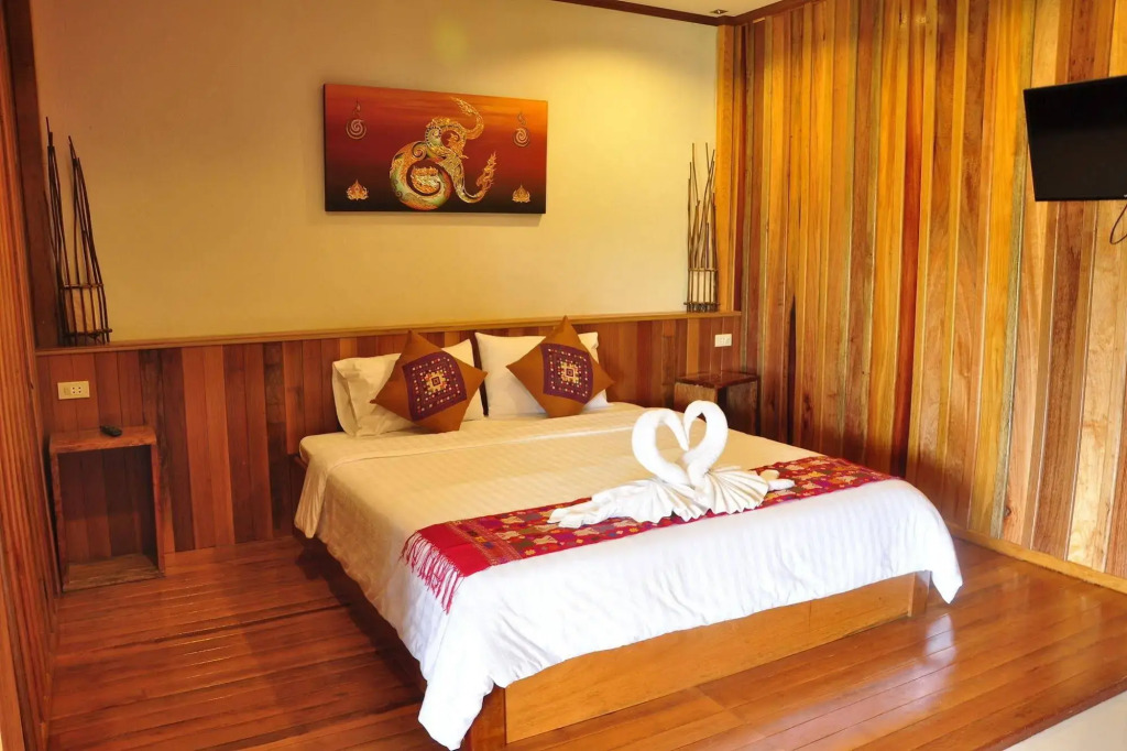 Vieng Tara Villa