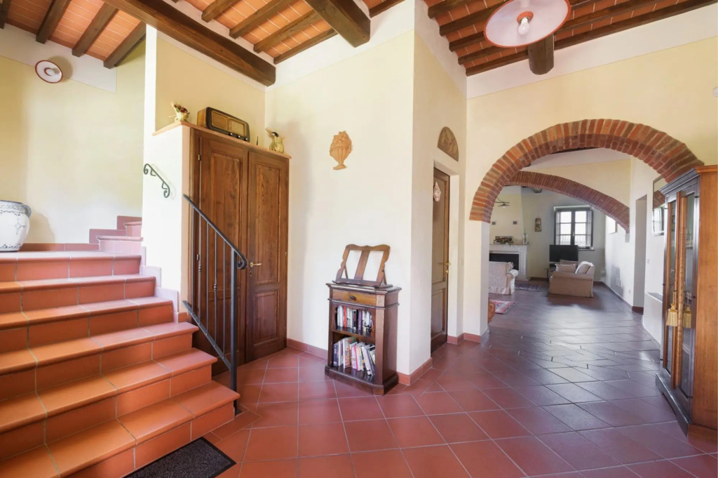 Villa Fratta, sleeps 14 villa with private pool, AC and Wi-Fi close to Cortona-Villa Fratta