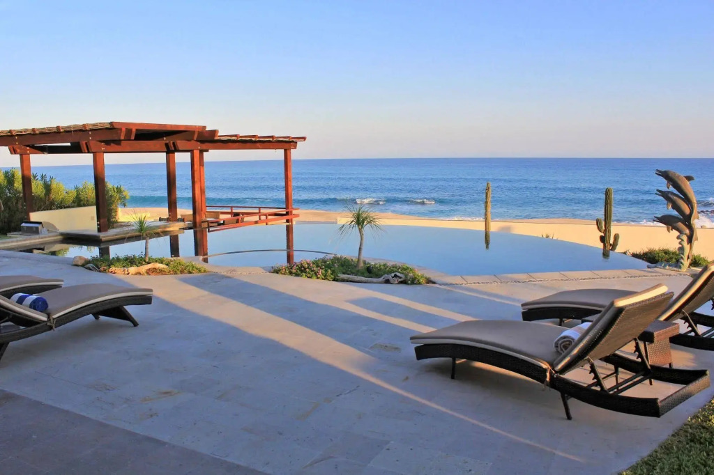 Villa Delfines by Cabo Villas