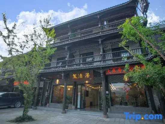 Residents' accommodation in Libo, Hongya