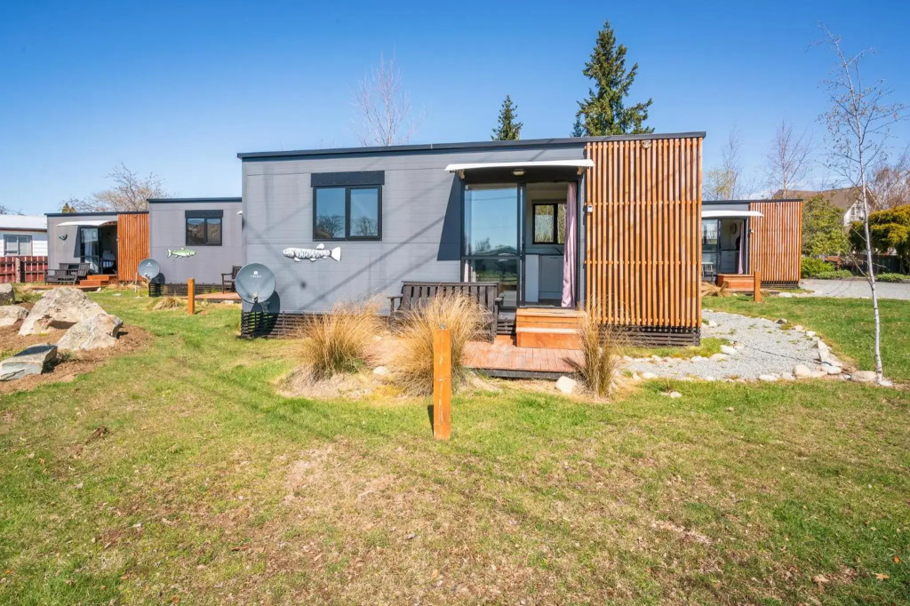 Stunted Totara, Unit 3