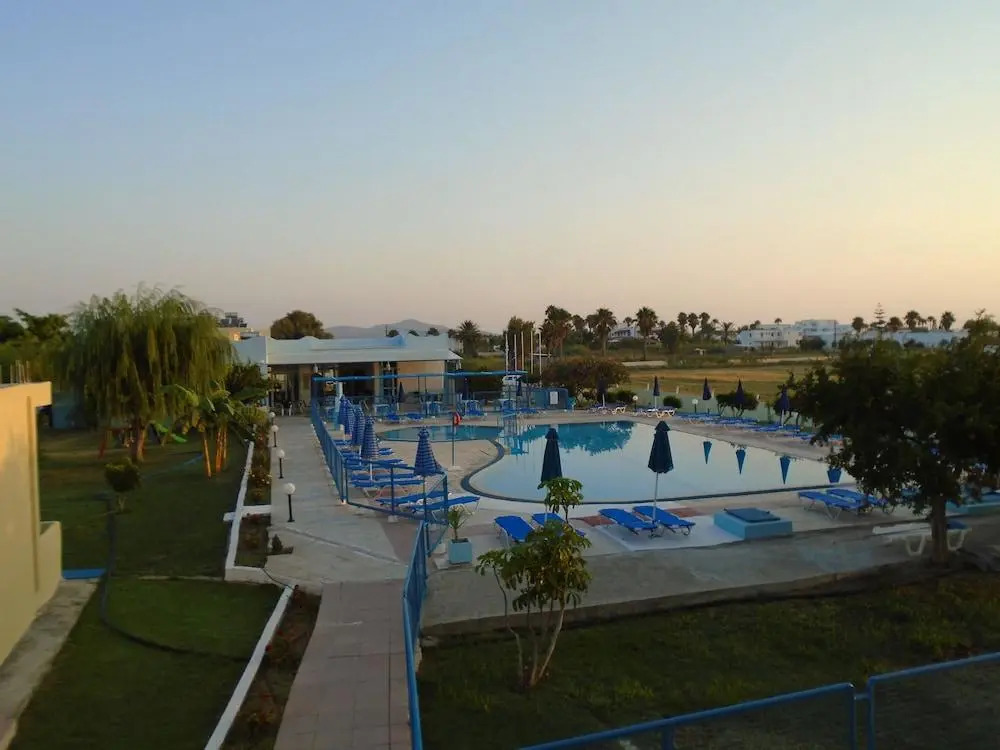 Oasis Hotel