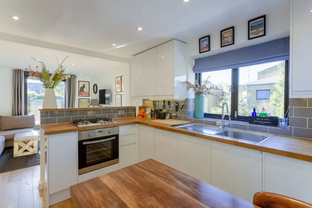 Modern 2 Bedroom Apartment Near Portobello Road