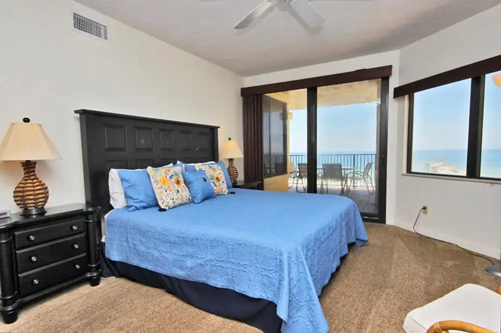 Four Seasons 403E By Youngs Suncoast