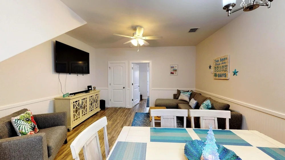 Beachside 103 3 Bedroom Townhouse