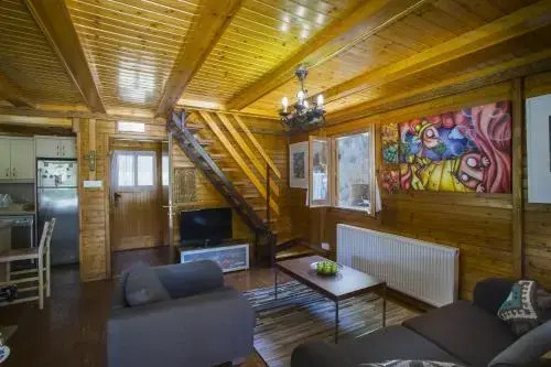 Ricky Chalet Near Troodos