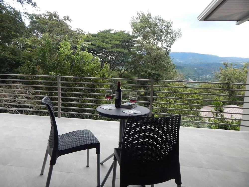 Coffee Estate Inn