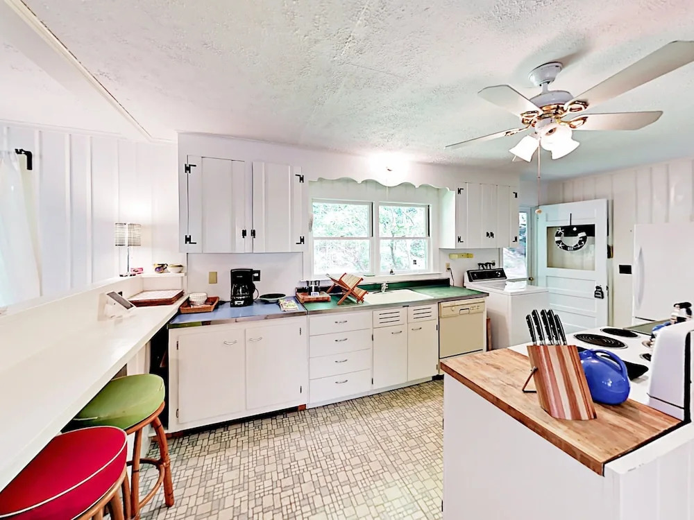216 Pimlico Pond Road Home 3 Bedrooms 2 Bathrooms Home
