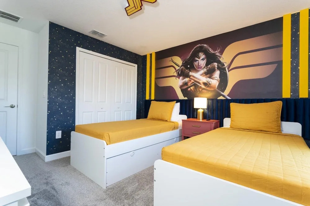 Chic Modern Marvel-spacious Themed Bedrooms Private Pool