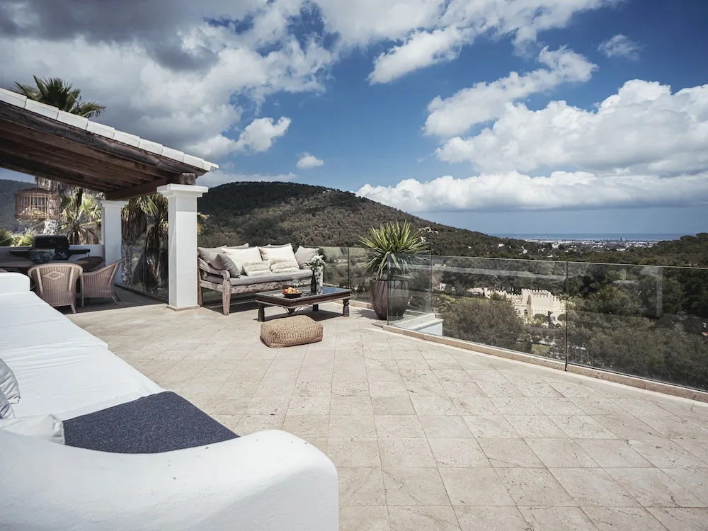 KM4 ibiza