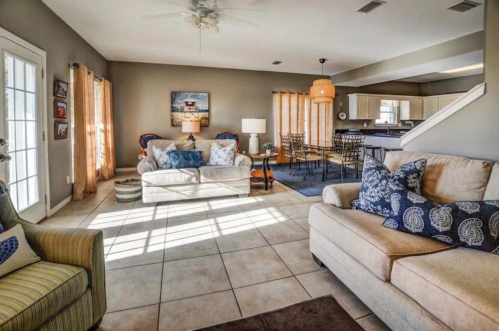 214 Shoreland