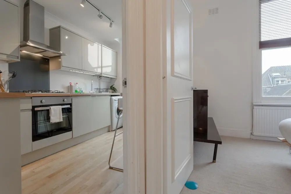 1 Bedroom Flat on Portobello Road Notting Hill