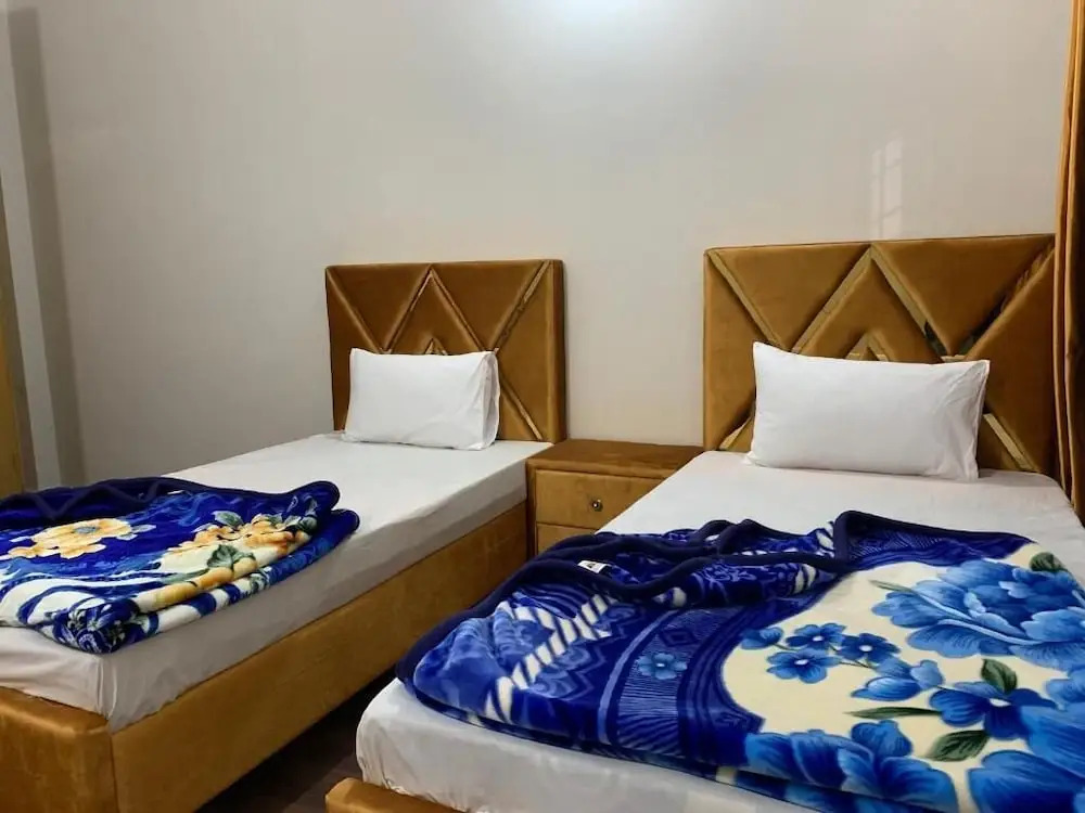 Eden Plus Executive Hotel Lahore