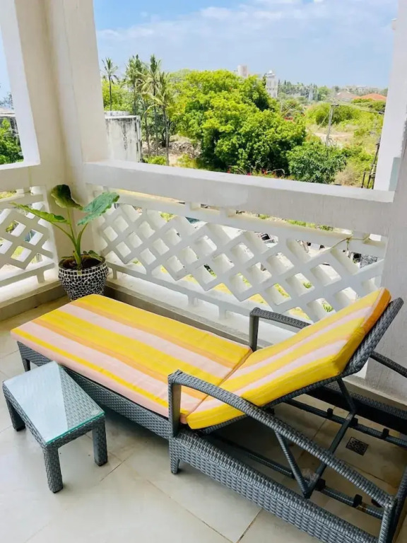 Luxury Oceanline Apartments-Shaza.