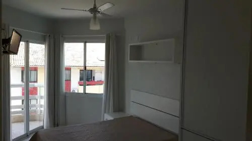 Apto Ingleses à 50mts da praia