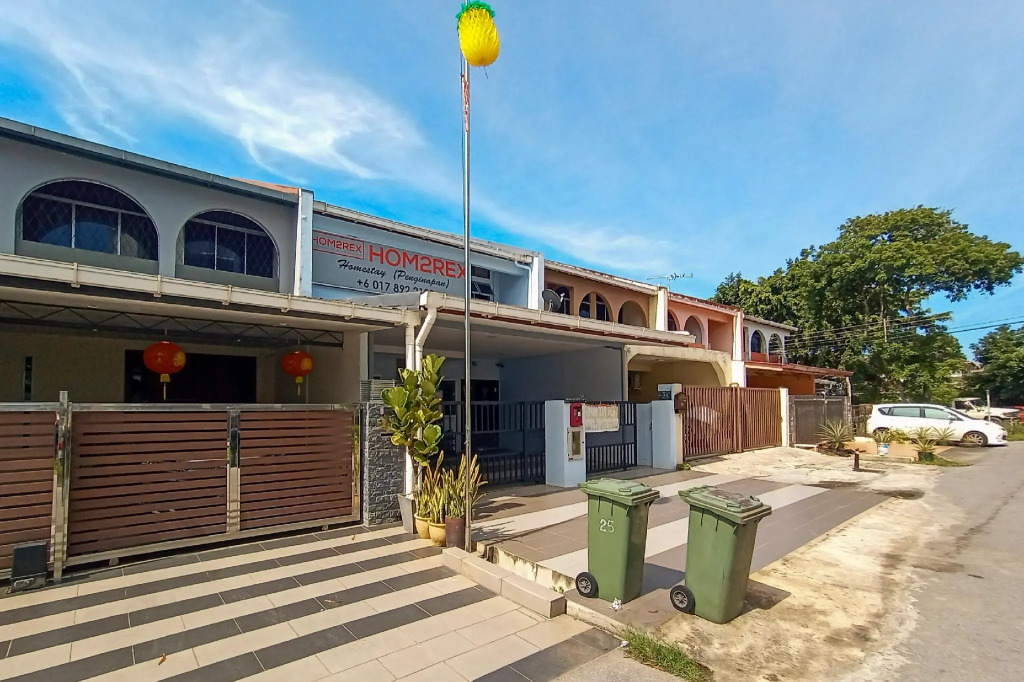 OYO HOME 90261 Hom2rex Kuching Homestay