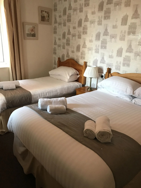 Queens Plaza Hotel