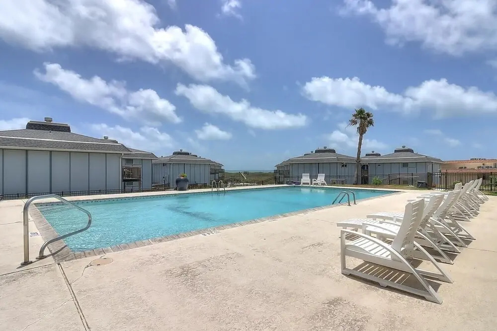 Alexandra By The Sea Bh206 2 Bedroom Condo by Redawning
