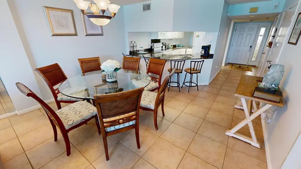 Inlet Reef 502 2 Bedroom Condo by RedAwning