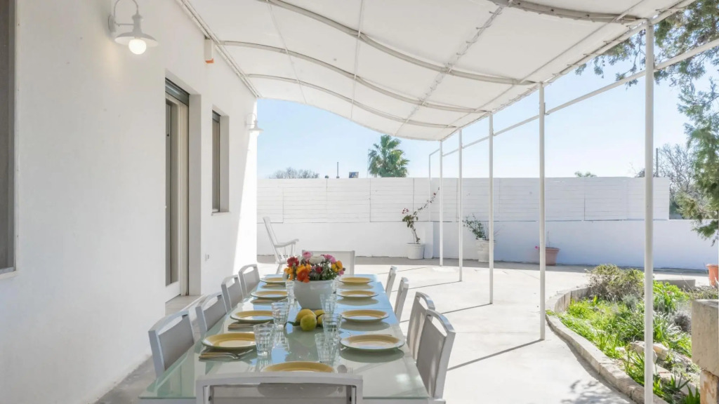 Typical property with swimming pool completely surrounded by secular olive trees and Mediterrean maq-VILLATRULLO MELOGRANO
