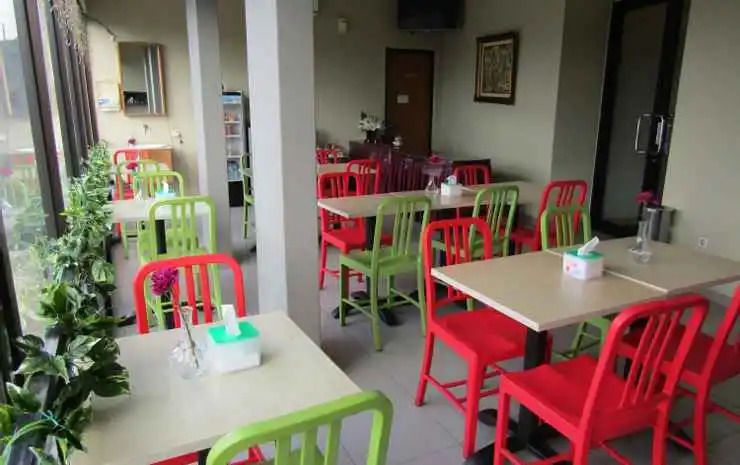 Green Costel