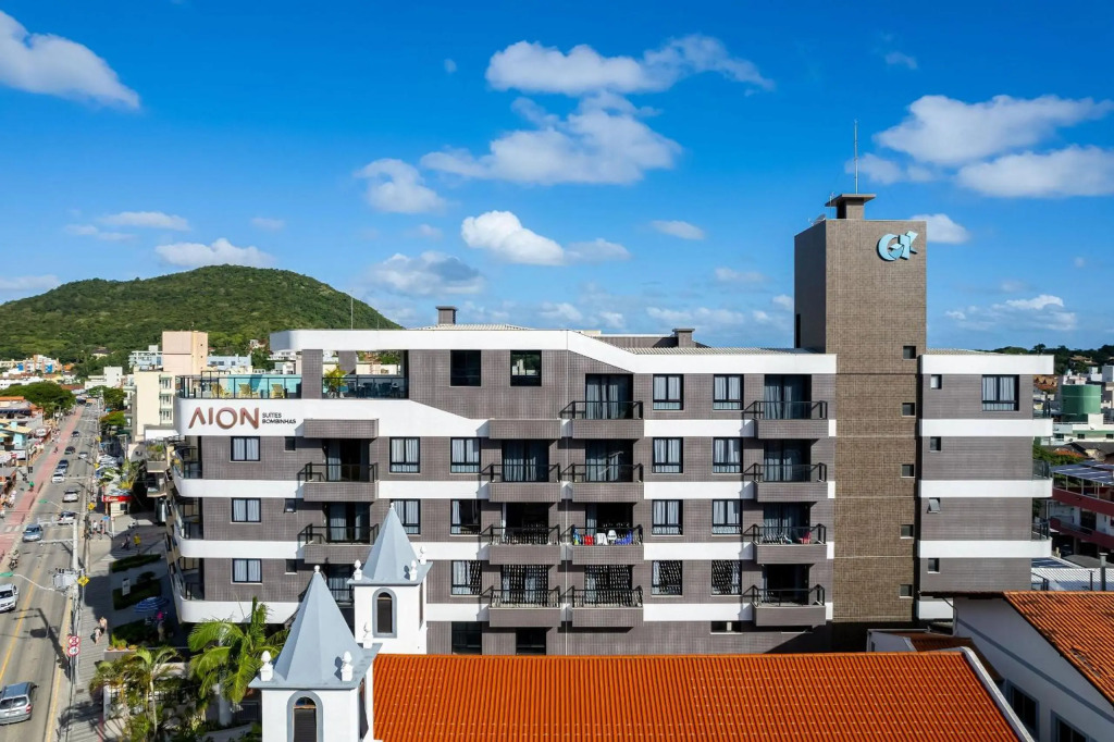 AION suítes 102 - Compacto e luxuoso Loft - Rooftop com piscina e academia - À poucos passos da praia