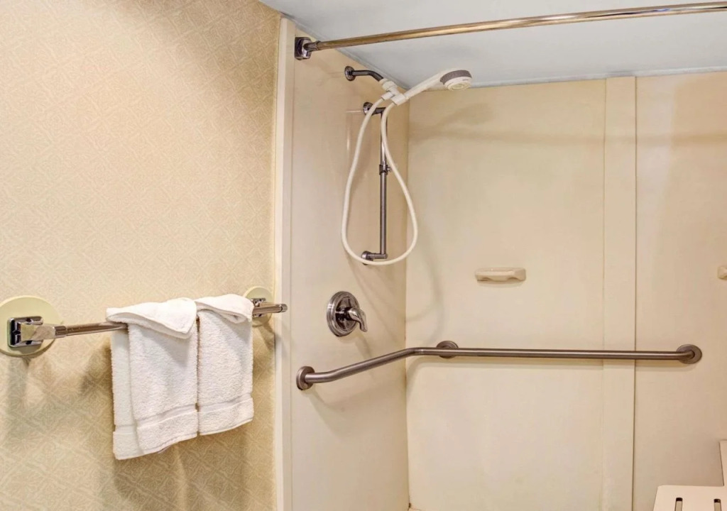 Holiday Inn Indianapolis - Airport Area N by IHG