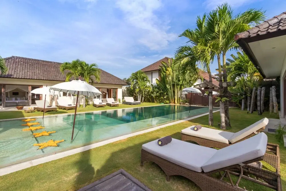 Bali Villa Near the Beach, 2056