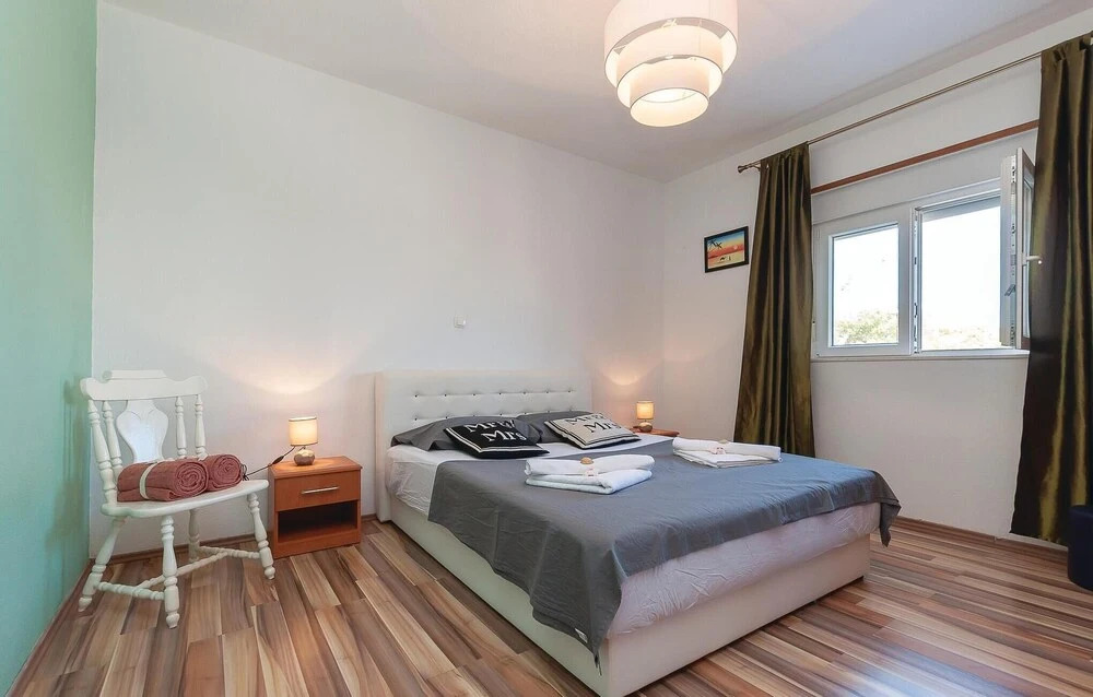 Awesome Home In Kanica