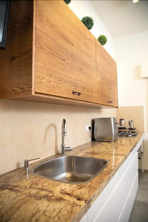 Magical 2BR Beach Bauhaus Stylish Nest