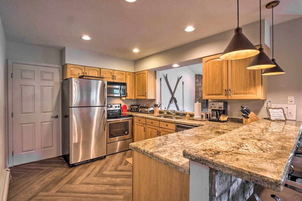 Walk to Ski Lift: Copper Mountain Home w/ Hot Tub