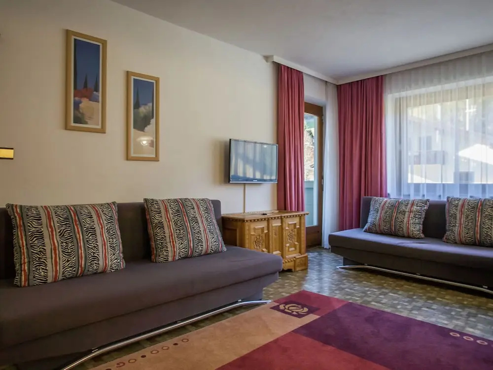 Cozy Apartment with Garden in Tyrol