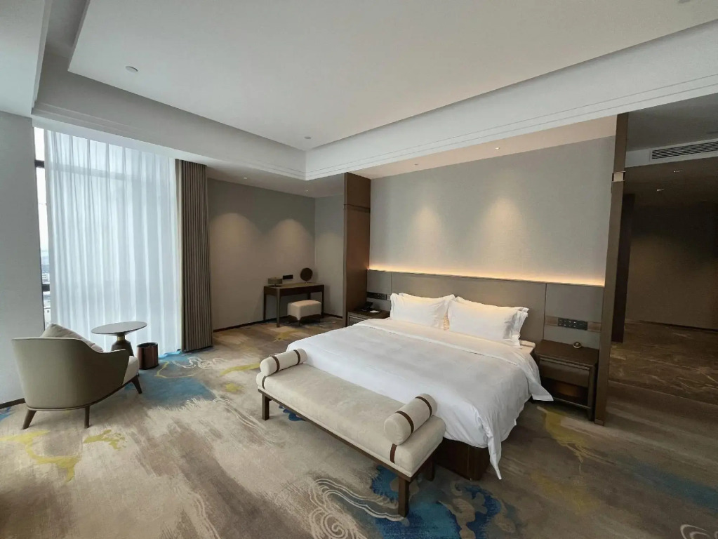 Ding Zhou International Hotel