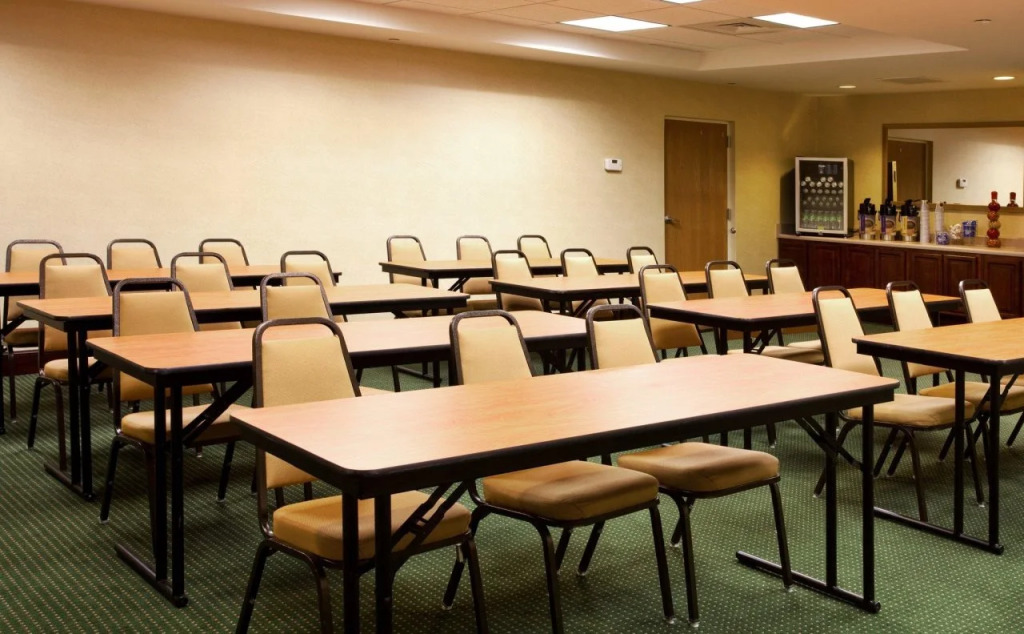 Holiday Inn Express Hotel & Suites Brooksville West by IHG