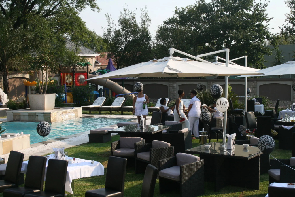 Africa Paradise Airport Boutique Hotel