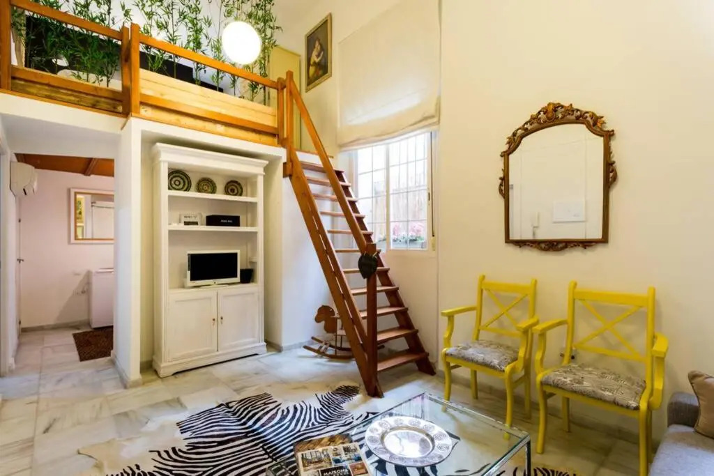 Pretty Duplex In Bohemian District-City Center