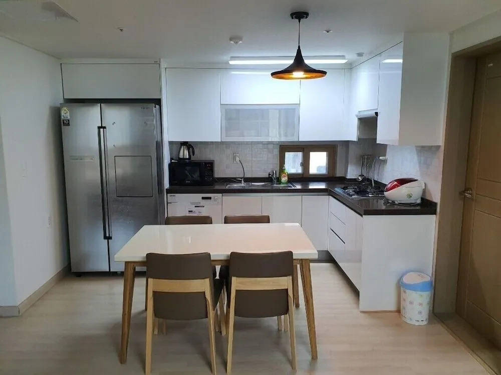 JS Residence Hotel Okpo